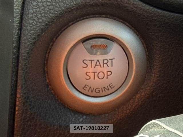 Nissan NOTE 2014-01 8414086-25