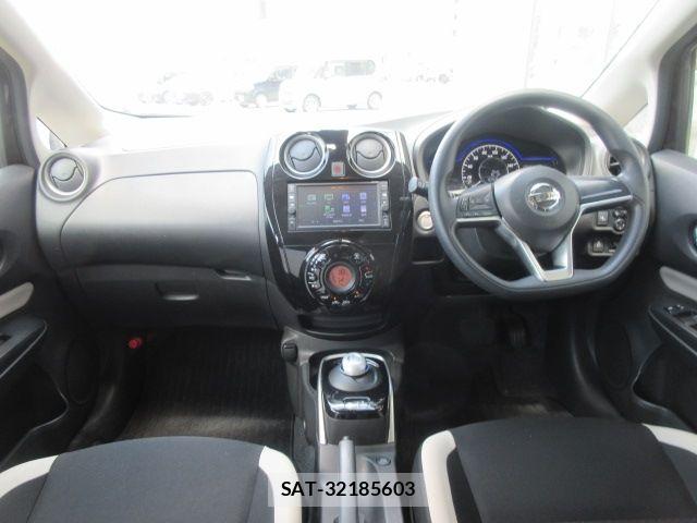 Nissan NOTE 2017-08 8414072-1