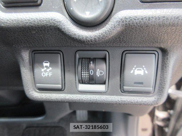 Nissan NOTE 2017-08 8414072-20