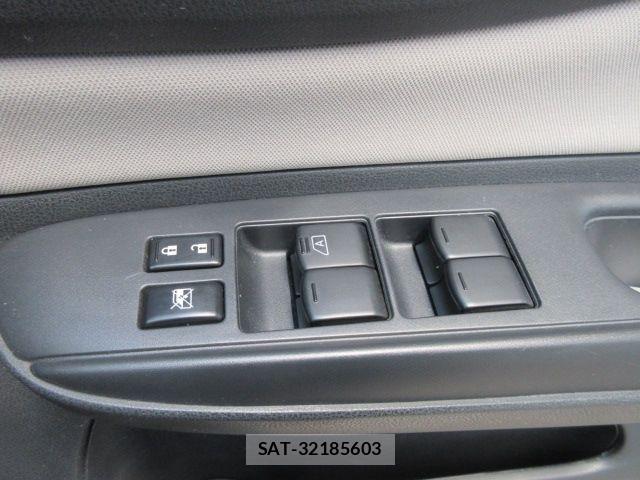 Nissan NOTE 2017-08 8414072-21