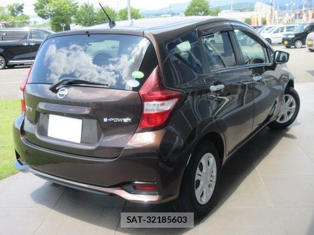 Nissan NOTE 2017-08 8414072-2
