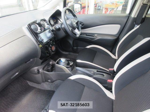 Nissan NOTE 2017-08 8414072-5