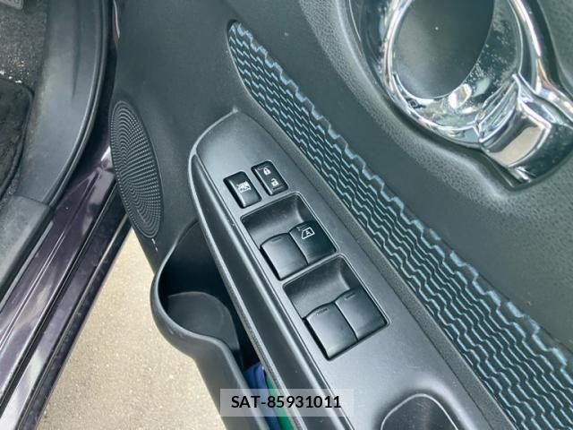 Nissan NOTE 2012-09 8414094-13