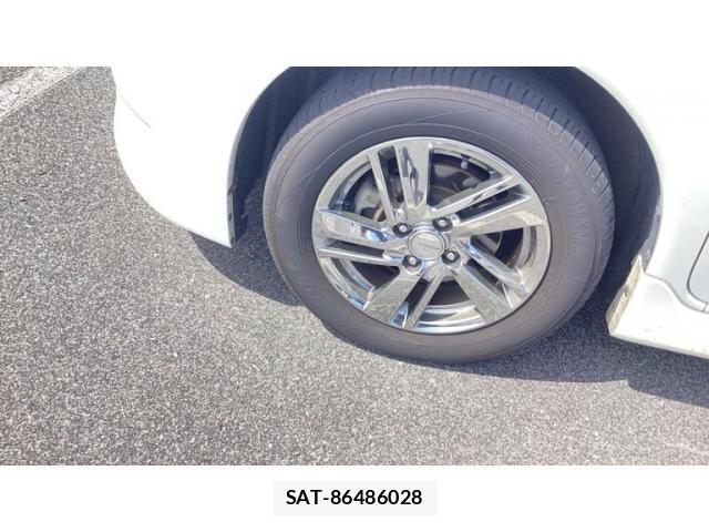 Nissan NOTE 2013-02 8414087-9