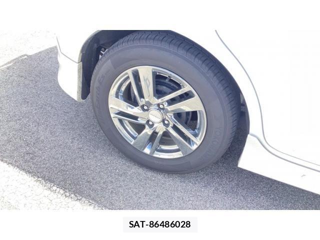 Nissan NOTE 2013-02 8414087-12