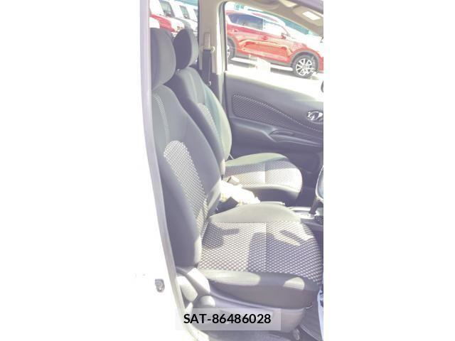 Nissan NOTE 2013-02 8414087-14