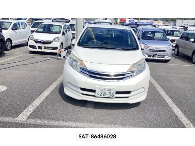 Nissan NOTE 2013-02 8414087-1
