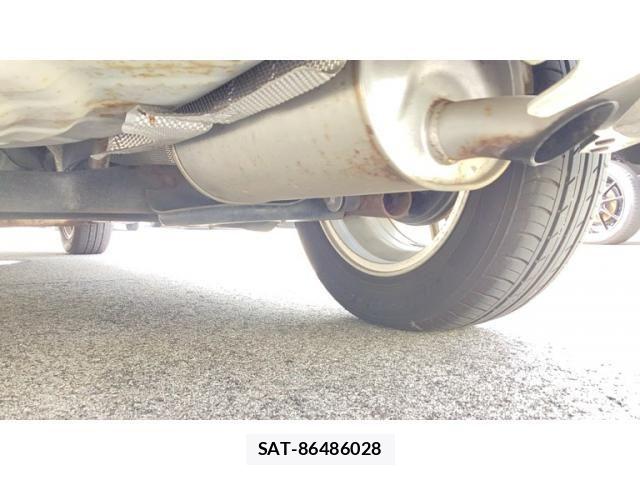 Nissan NOTE 2013-02 8414087-5