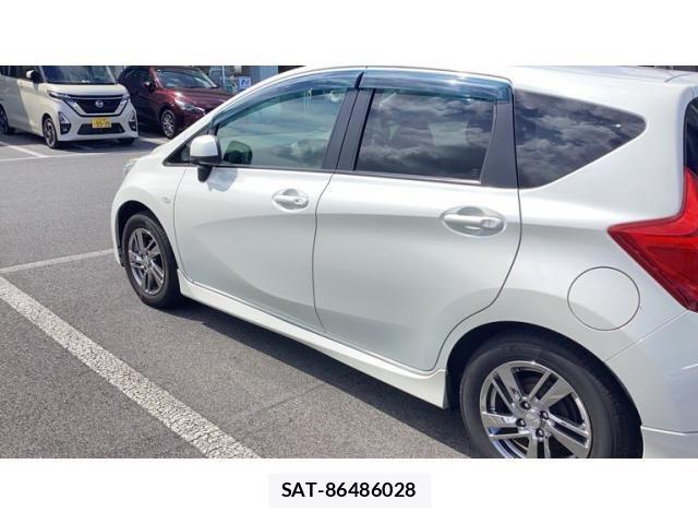Nissan NOTE 2013-02 8414087-7