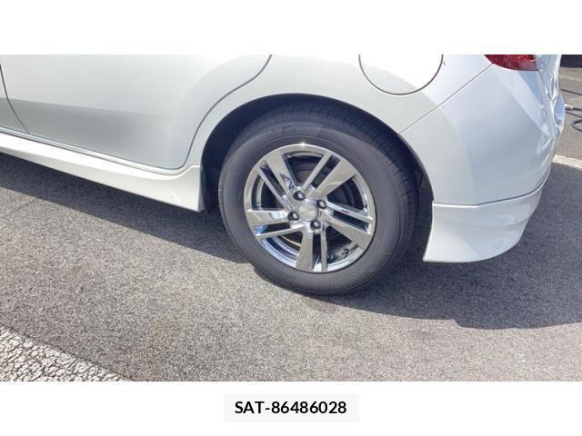 Nissan NOTE 2013-02 8414087-8