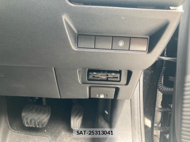 Nissan NOTE 2022-12 8414069-16