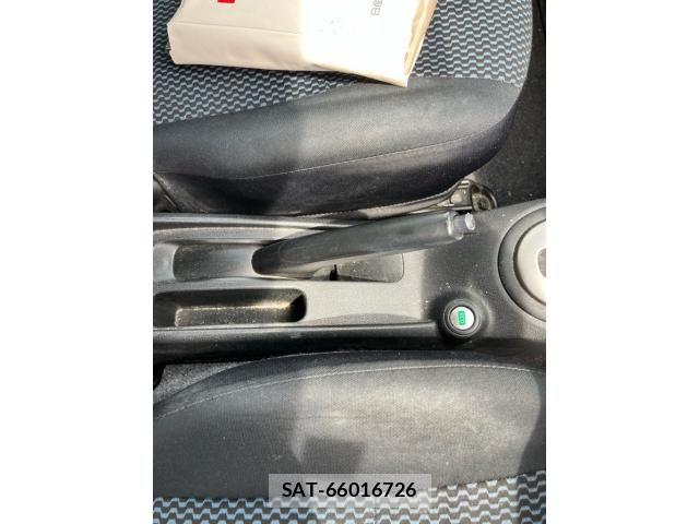 Nissan NOTE 2013-08 8438645-16