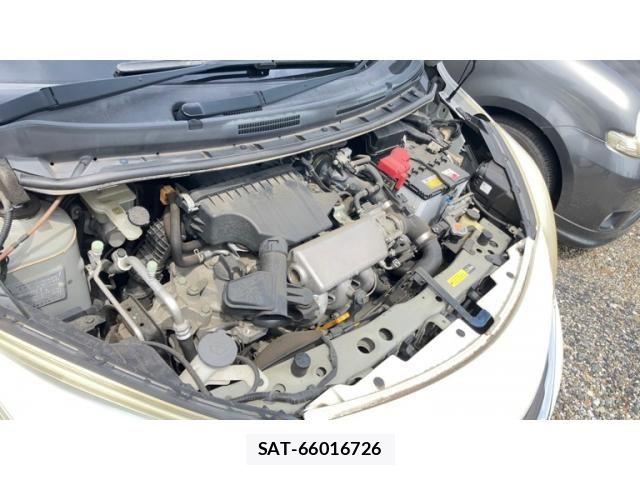 Nissan NOTE 2013-08 8438645-21