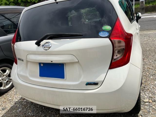 Nissan NOTE 2013-08 8438645-2
