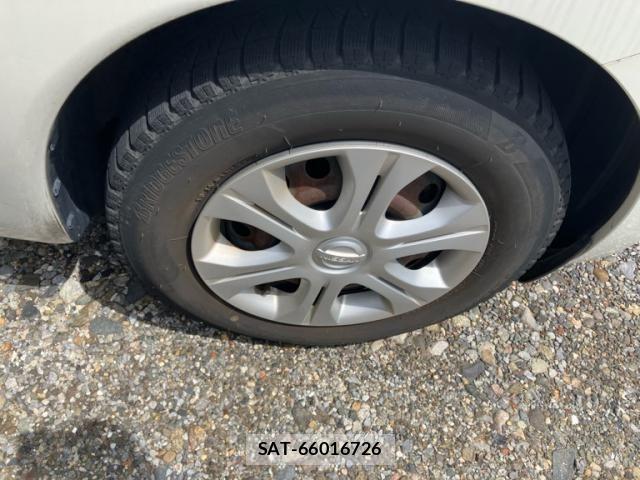 Nissan NOTE 2013-08 8438645-5