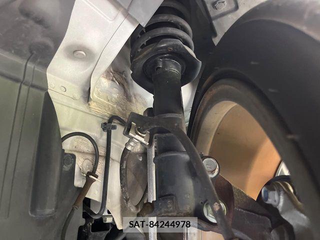 Nissan NOTE 2015-08 8438625-19