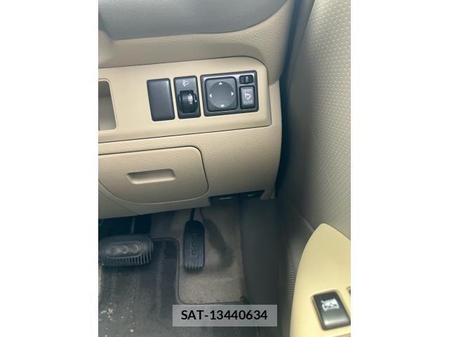 Nissan NOTE 2009-05 8438643-17