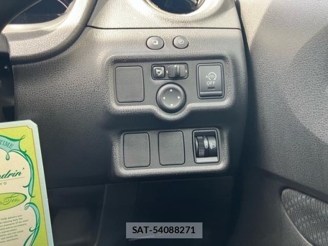 Nissan NOTE 2013-09 8438657-20