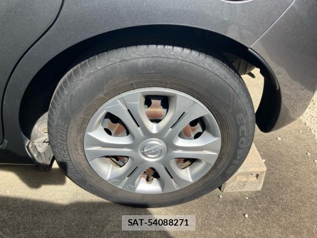 Nissan NOTE 2013-09 8438657-5