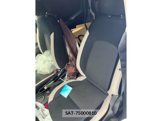Nissan NOTE 2017-11 8438639-18