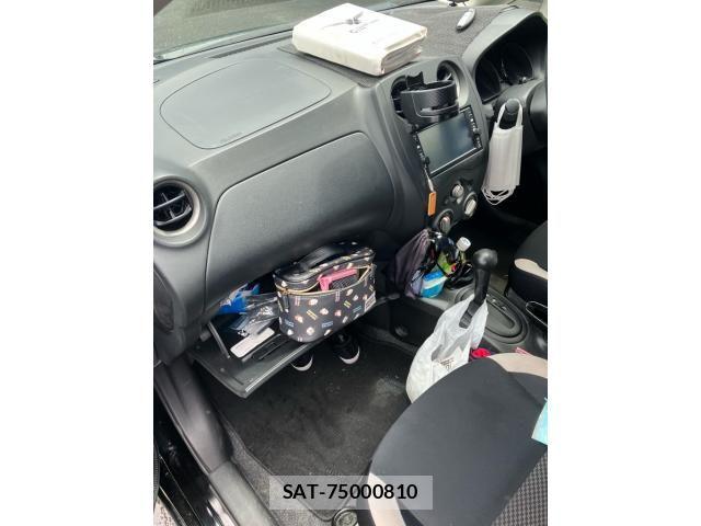 Nissan NOTE 2017-11 8438639-19