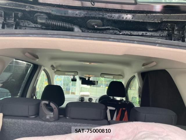 Nissan NOTE 2017-11 8438639-23