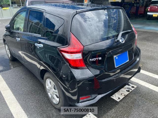 Nissan NOTE 2017-11 8438639-5