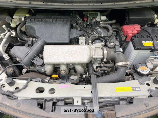 Nissan NOTE 2017-08 8458110-17