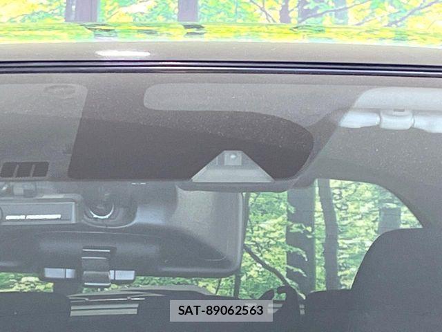 Nissan NOTE 2017-08 8458110-3