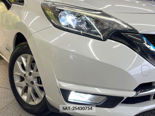 Nissan NOTE 2016-11 8458109-11