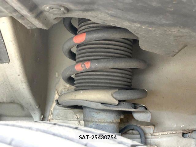 Nissan NOTE 2016-11 8458109-19