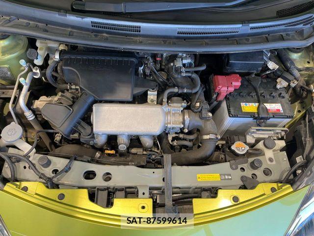 Nissan NOTE 2018-10 8458111-17