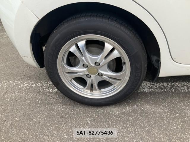 Nissan NOTE 2015-10 8458118-11
