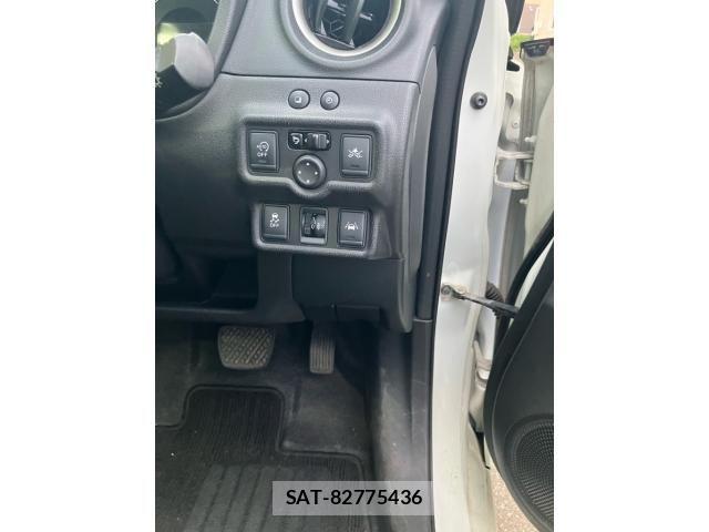 Nissan NOTE 2015-10 8458118-18