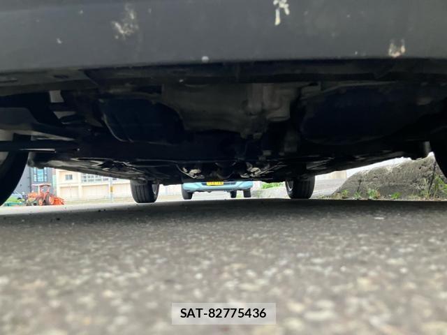 Nissan NOTE 2015-10 8458118-7