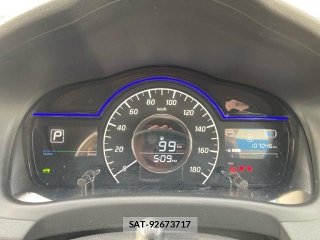 Nissan NOTE 2019-01 8457121-12