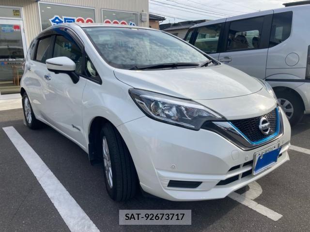 Nissan NOTE 2019-01 8457121-1