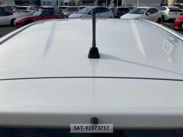 Nissan NOTE 2019-01 8457121-4