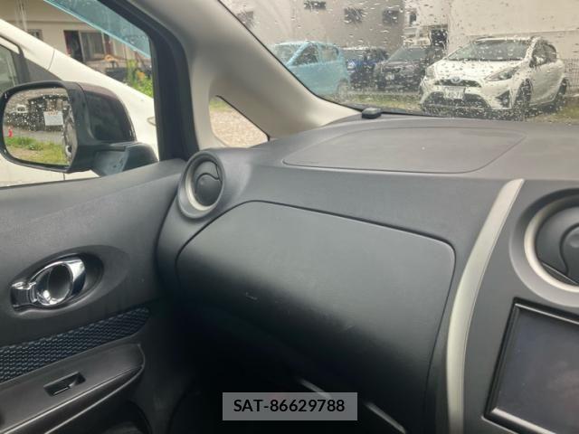 Nissan NOTE 2013-09 8485873-10