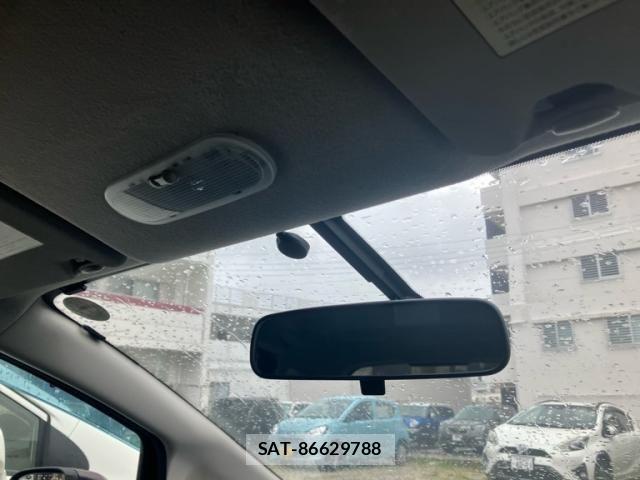 Nissan NOTE 2013-09 8485873-11