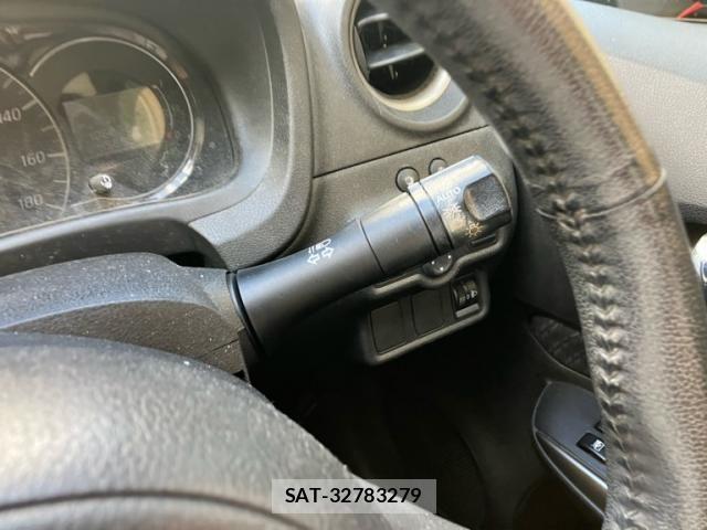 Nissan NOTE 2013-12 8485870-18