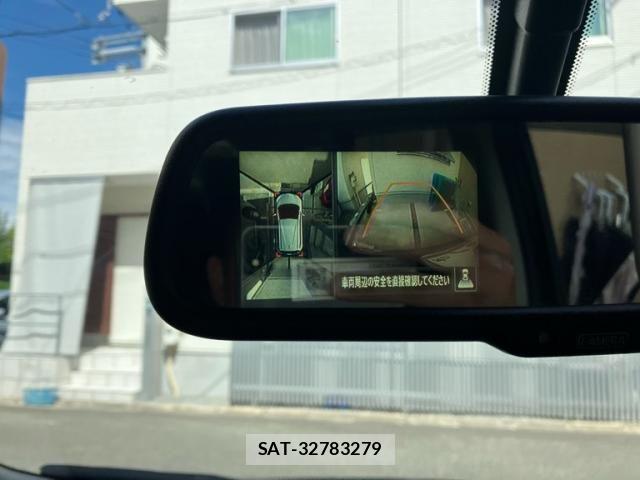 Nissan NOTE 2013-12 8485870-23