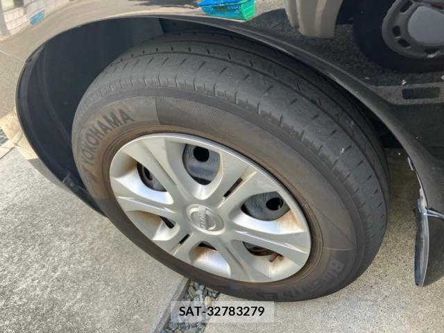 Nissan NOTE 2013-12 8485870-8