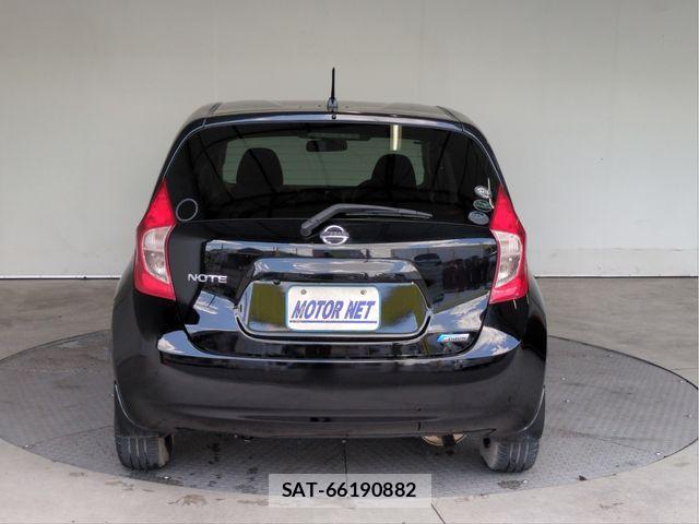 Nissan NOTE 2013-07 8485871-18