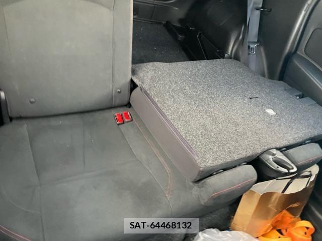 Nissan NOTE 2018-02 8526365-17