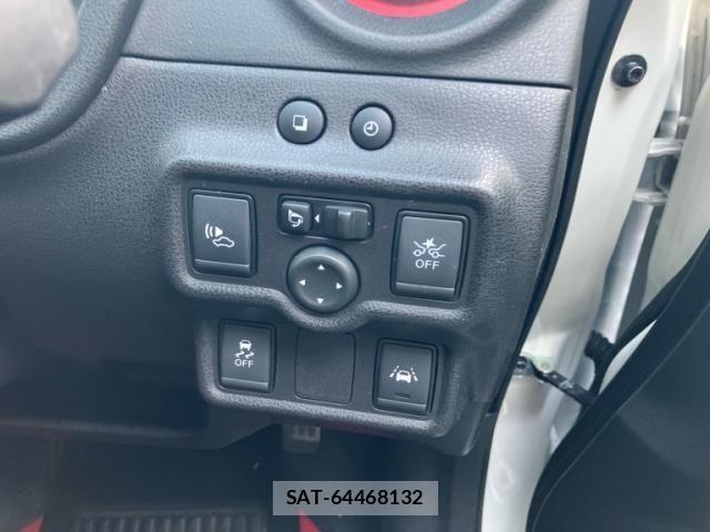 Nissan NOTE 2018-02 8526365-21