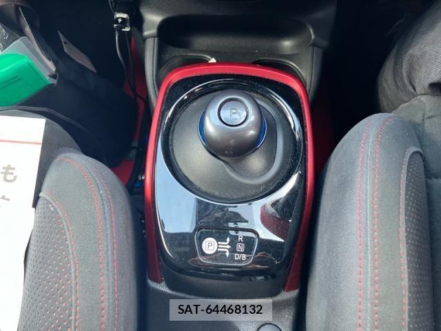 Nissan NOTE 2018-02 8526365-27