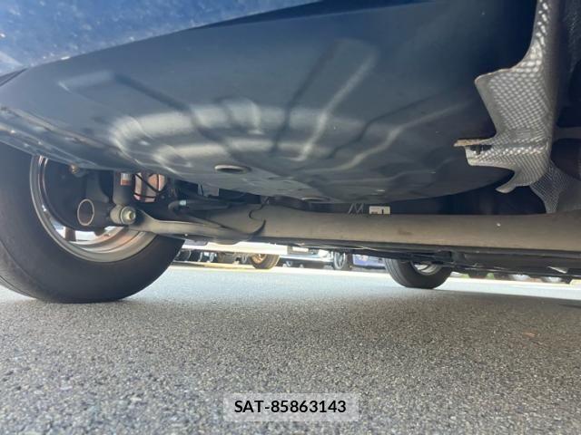 Nissan NOTE 2018-01 8526367-9