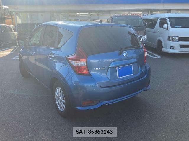 Nissan NOTE 2018-01 8526367-7