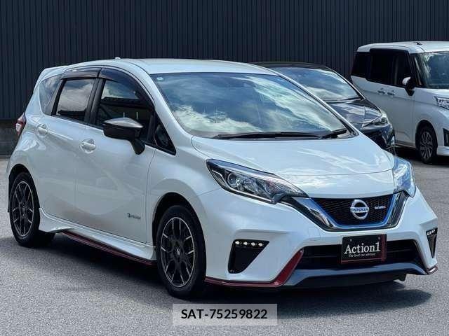 Nissan NOTE 2018-03 8526351-6